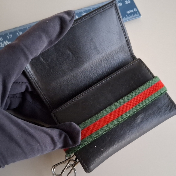 Gucci Black signature leather key holder wallet - Picture 4 of 14